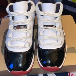 Air Jordan 11 Retro Low Concord Bred
